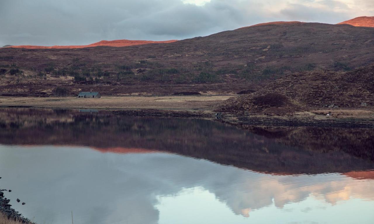 Hame On Skye Hotel Lonmore Exterior photo